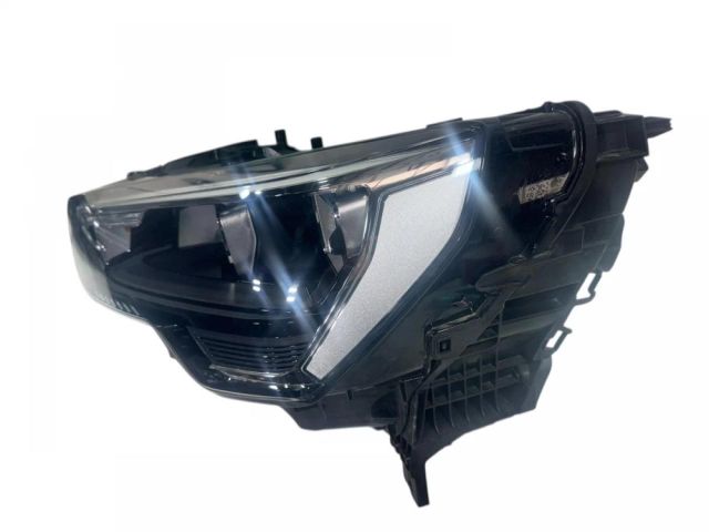 bontott AUDI Q3 Bal Ledes Fényszóró