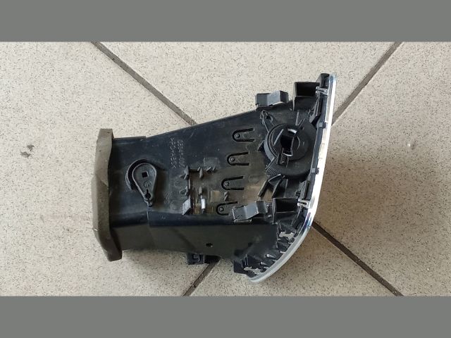 bontott AUDI Q3 Bal Szellőző