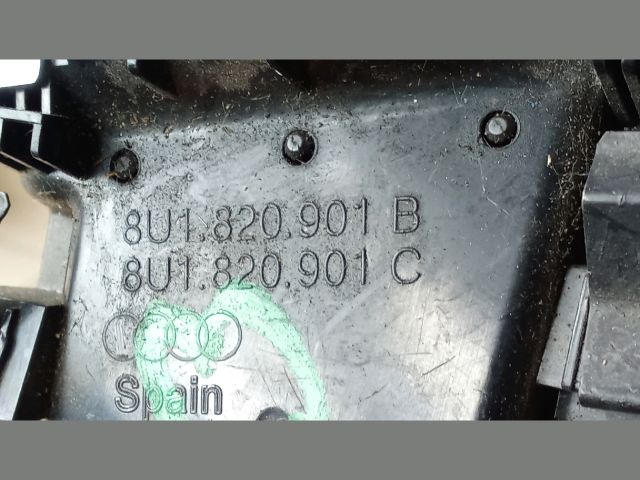 bontott AUDI Q3 Bal Szellőző