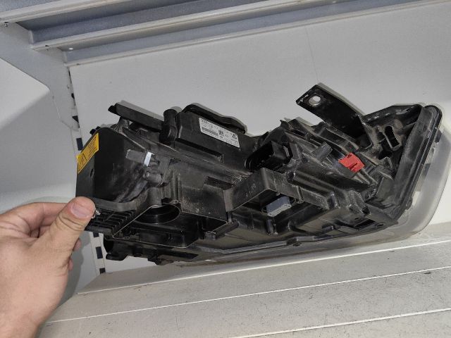 bontott AUDI Q3 Bal Xenon Fényszóró