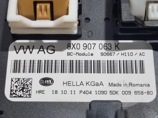 bontott AUDI Q3 Biztosítéktábla Utastér