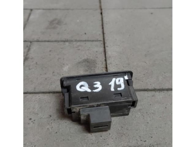 bontott AUDI Q3 Csomagtér Nyitó Kar / Gomb