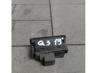 bontott AUDI Q3 Csomagtér Nyitó Kar / Gomb