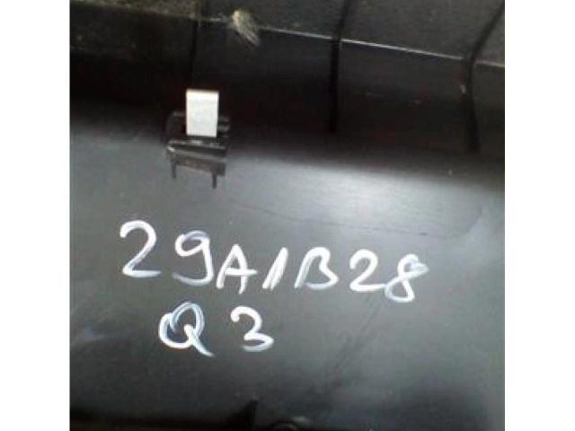 bontott AUDI Q3 Csomagtérajtó Kárpit