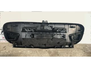 bontott AUDI Q3 Csomagtérajtó Kárpit