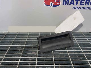 bontott AUDI Q3 Csomagtérajtó Kilincs