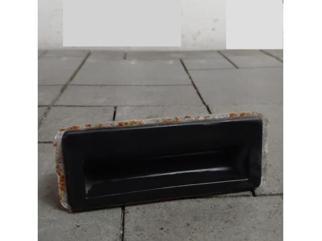 bontott AUDI Q3 Csomagtérajtó Kilincs