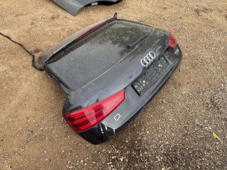 bontott AUDI Q3 Csomagtérajtó (Részeivel)