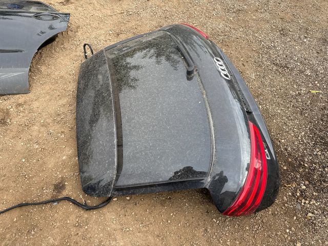 bontott AUDI Q3 Csomagtérajtó (Részeivel)