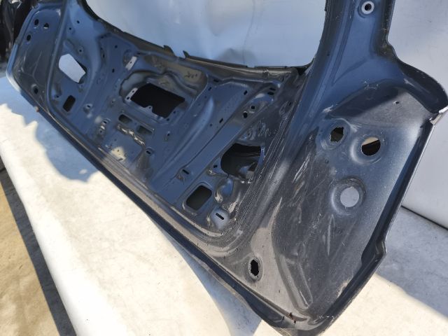 bontott AUDI Q3 Csomagtérajtó (Üres lemez)