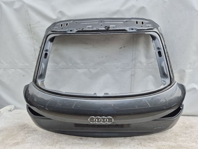 bontott AUDI Q3 Csomagtérajtó (Üres lemez)