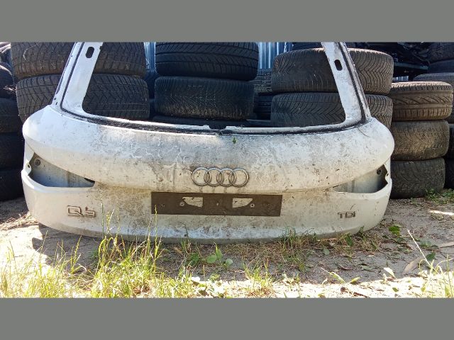 bontott AUDI Q3 Csomagtérajtó (Üres lemez)