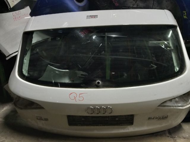 bontott AUDI Q3 Csomagtérajtó (Üres lemez)