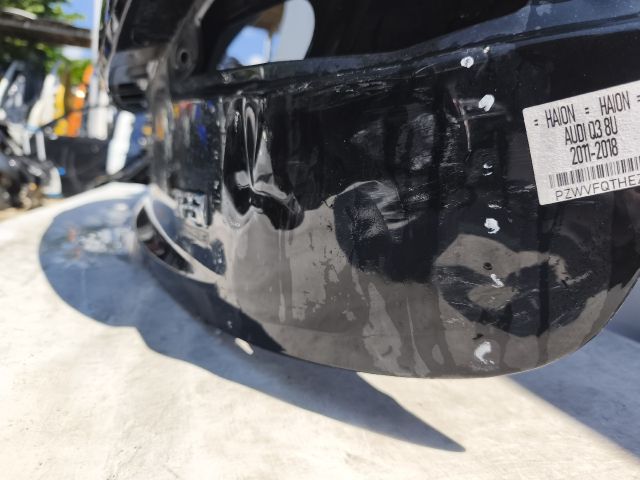 bontott AUDI Q3 Csomagtérajtó (Üres lemez)