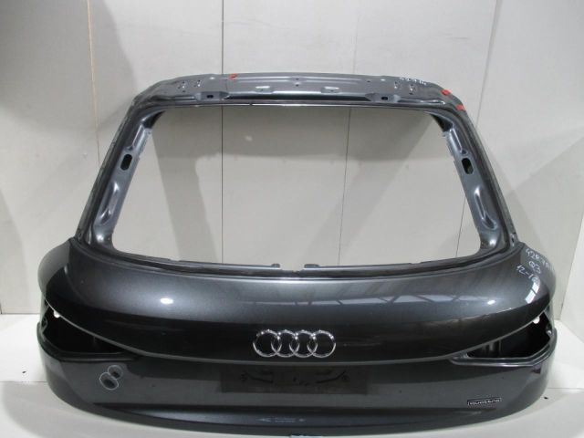 bontott AUDI Q3 Csomagtérajtó (Üres lemez)