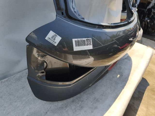 bontott AUDI Q3 Csomagtérajtó (Üres lemez)