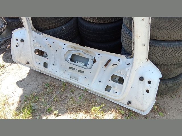 bontott AUDI Q3 Csomagtérajtó (Üres lemez)