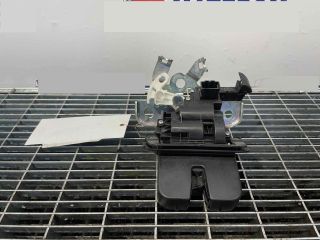 bontott AUDI Q3 Csomagtérajtó Ütköző