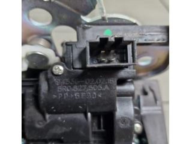 bontott AUDI Q3 Csomagtérajtó Zárszerkezet