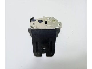 bontott AUDI Q3 Csomagtérajtó Zárszerkezet