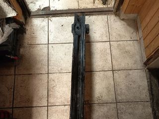 bontott AUDI Q3 Első Lökhárító Merevítő (Fém)