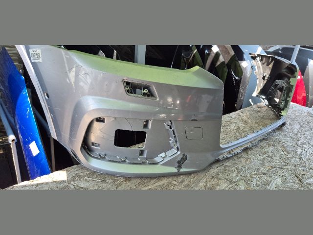 bontott AUDI Q3 Első Lökhárító (Üresen)