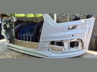 bontott AUDI Q3 Első Lökhárító (Üresen)