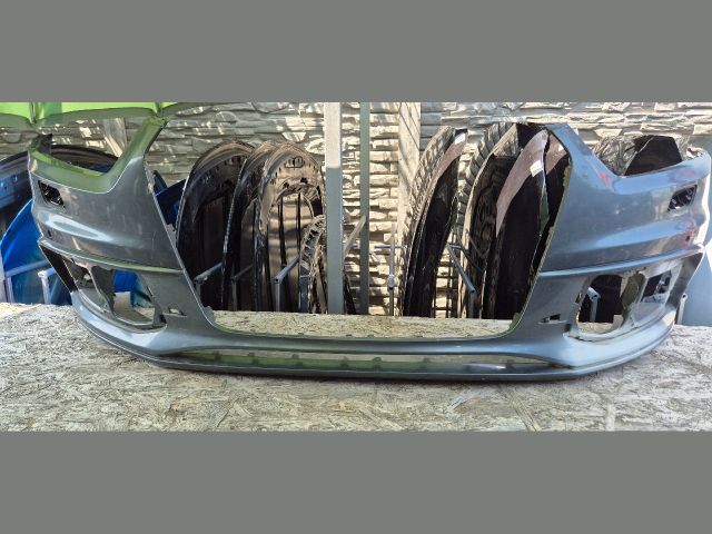 bontott AUDI Q3 Első Lökhárító (Üresen)