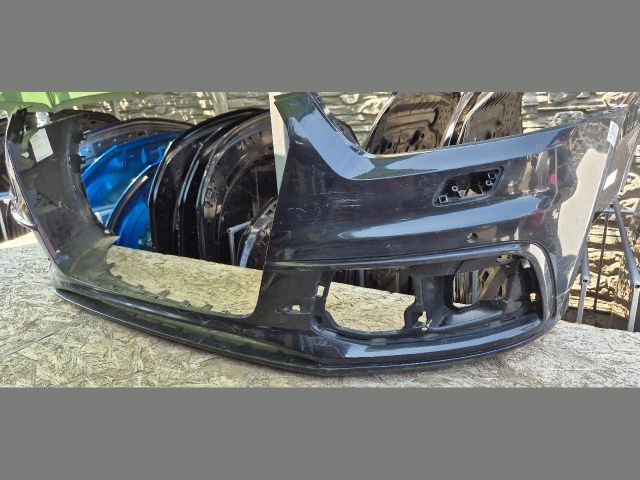 bontott AUDI Q3 Első Lökhárító (Üresen)