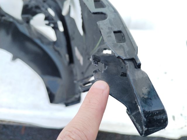 bontott AUDI Q3 Első Lökhárító (Üresen)