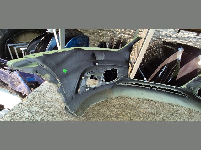 bontott AUDI Q3 Első Lökhárító (Üresen)