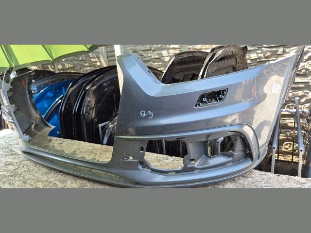 bontott AUDI Q3 Első Lökhárító (Üresen)