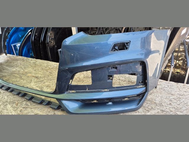 bontott AUDI Q3 Első Lökhárító (Üresen)