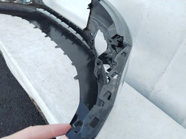 bontott AUDI Q3 Első Lökhárító (Üresen)