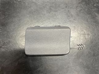 bontott AUDI Q3 Első Vonószem Burkolat