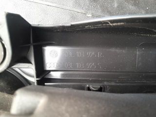 bontott AUDI Q3 Felső Hűtőburkolat