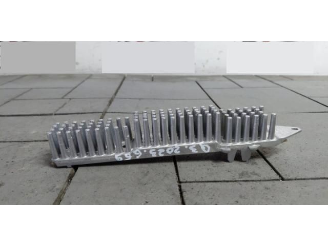 bontott AUDI Q3 Fényszóró Elektronika