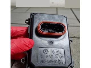 bontott AUDI Q3 Fényszóró Elektronika