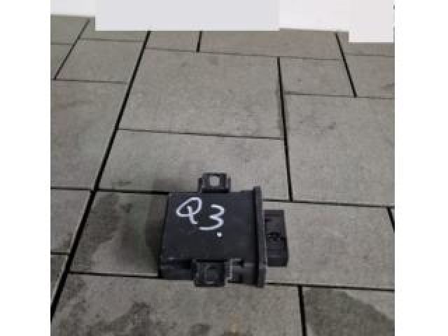 bontott AUDI Q3 Fényszóró Elektronika