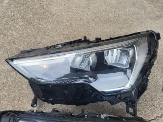 bontott AUDI Q3 Fényszóró Pár