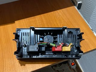 bontott AUDI Q3 Fűtéskapcsoló (digit klímás)