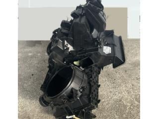 bontott AUDI Q3 Fűtőmotor (Klímás)