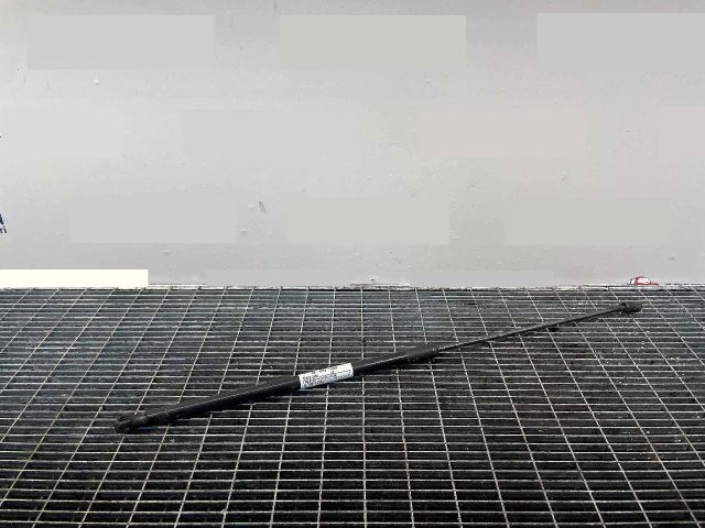 bontott AUDI Q3 Gázrugós Kitámasztó Teleszkóp Motorháztető