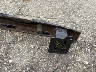 bontott AUDI Q3 Hátsó Lökhárító Merevítő (Fém)