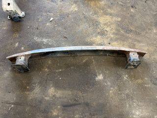 bontott AUDI Q3 Hátsó Lökhárító Merevítő (Fém)