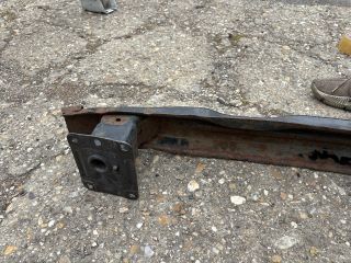 bontott AUDI Q3 Hátsó Lökhárító Merevítő (Fém)