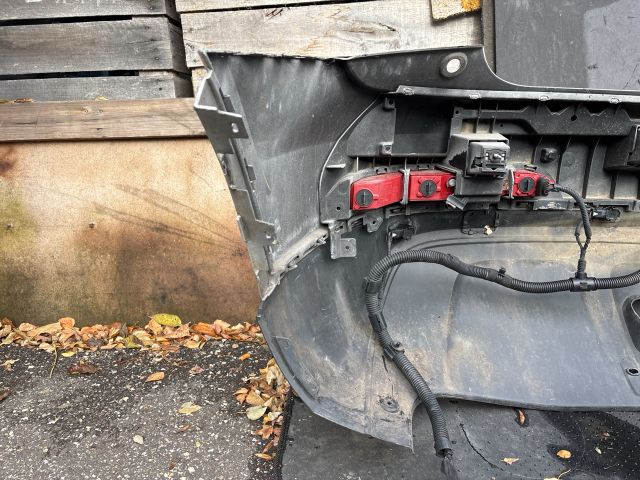 bontott AUDI Q3 Hátsó Lökhárító (Részeivel)