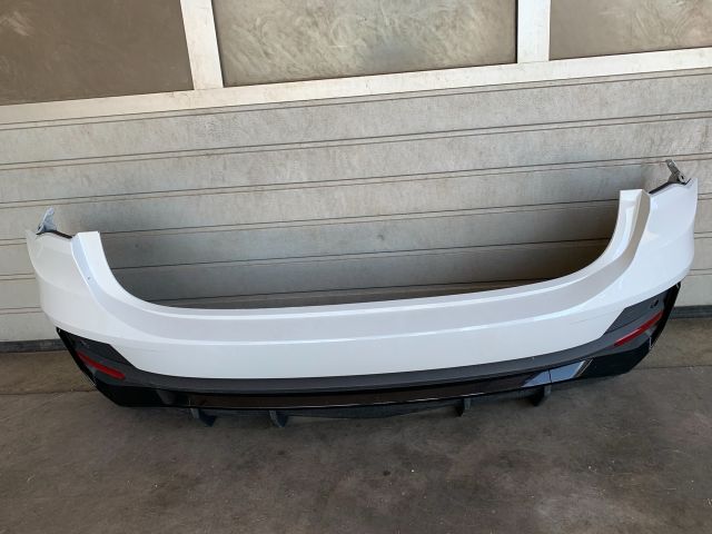 bontott AUDI Q3 Hátsó Lökhárító (Részeivel)