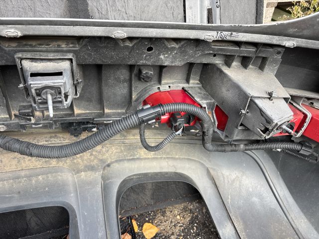 bontott AUDI Q3 Hátsó Lökhárító (Részeivel)