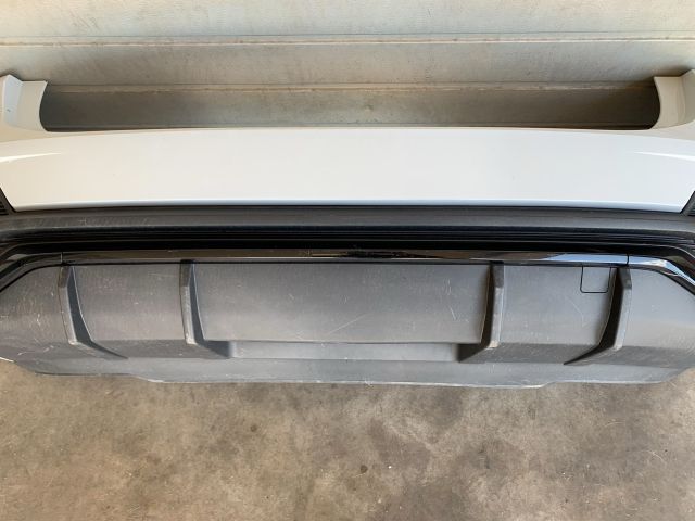 bontott AUDI Q3 Hátsó Lökhárító (Részeivel)